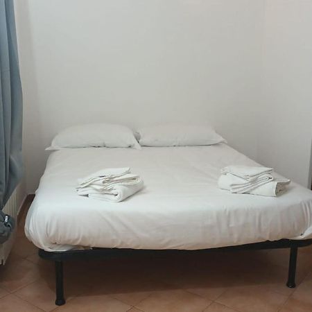 Apartamento Casa N 2 Con Parcheggio Privato E Colonnina Ricarica Livorno Exterior foto
