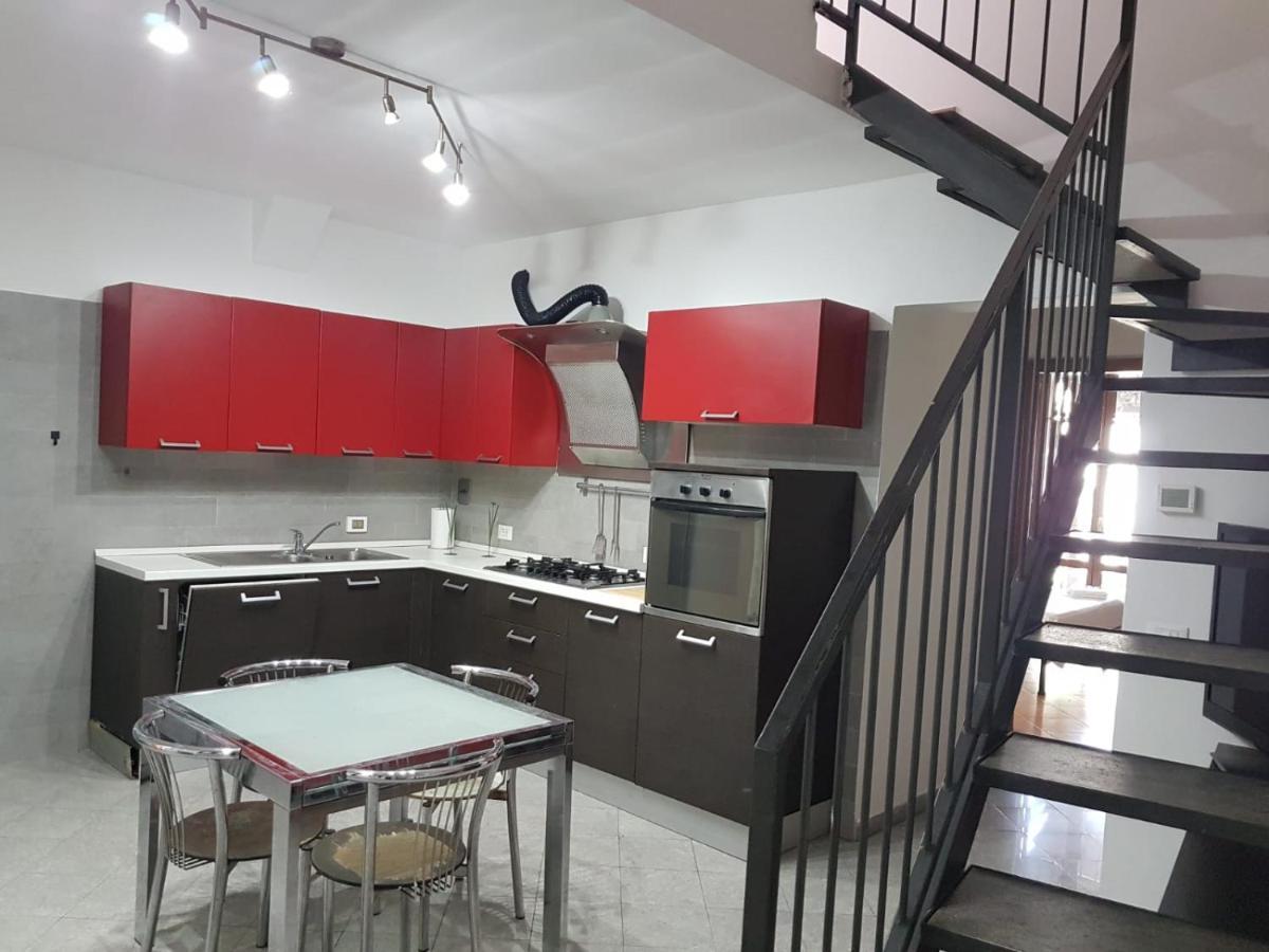 Apartamento Casa N 2 Con Parcheggio Privato E Colonnina Ricarica Livorno Exterior foto