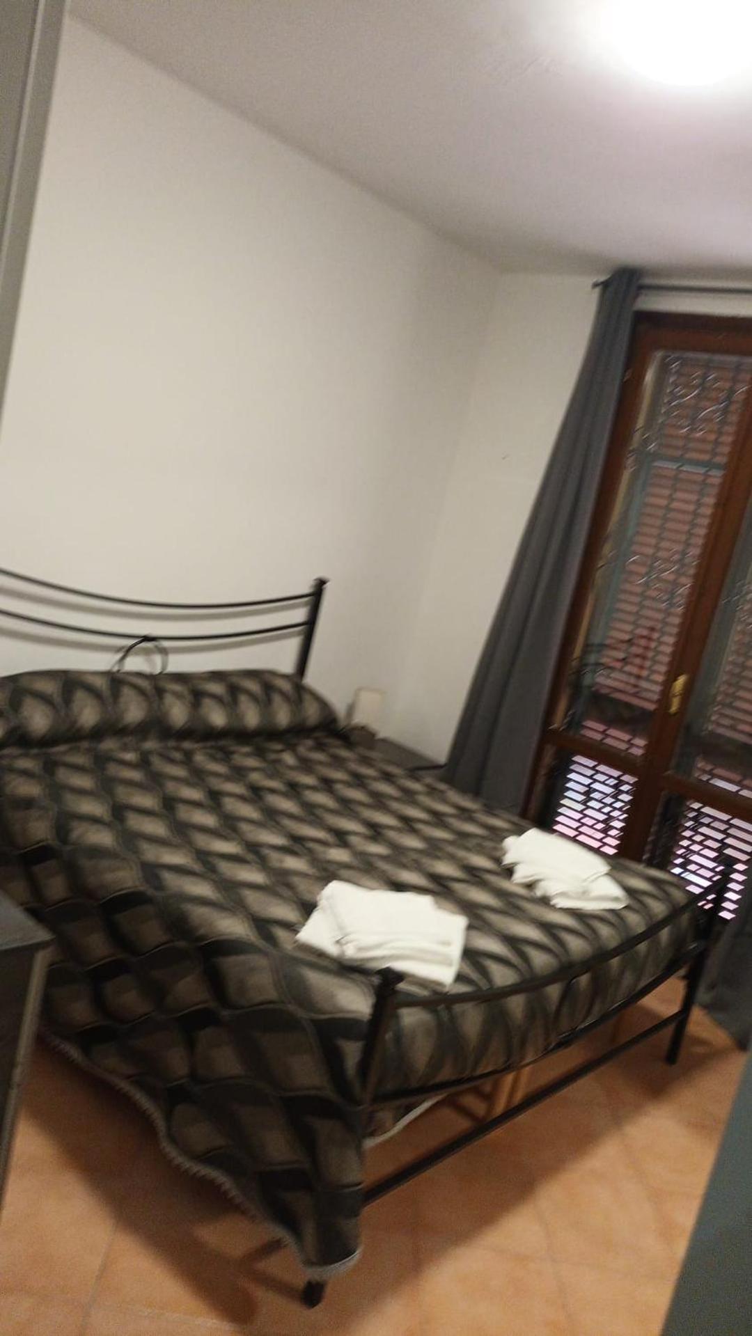 Apartamento Casa N 2 Con Parcheggio Privato E Colonnina Ricarica Livorno Exterior foto