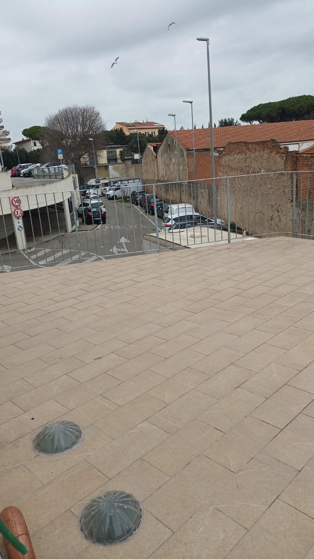 Apartamento Casa N 2 Con Parcheggio Privato E Colonnina Ricarica Livorno Exterior foto